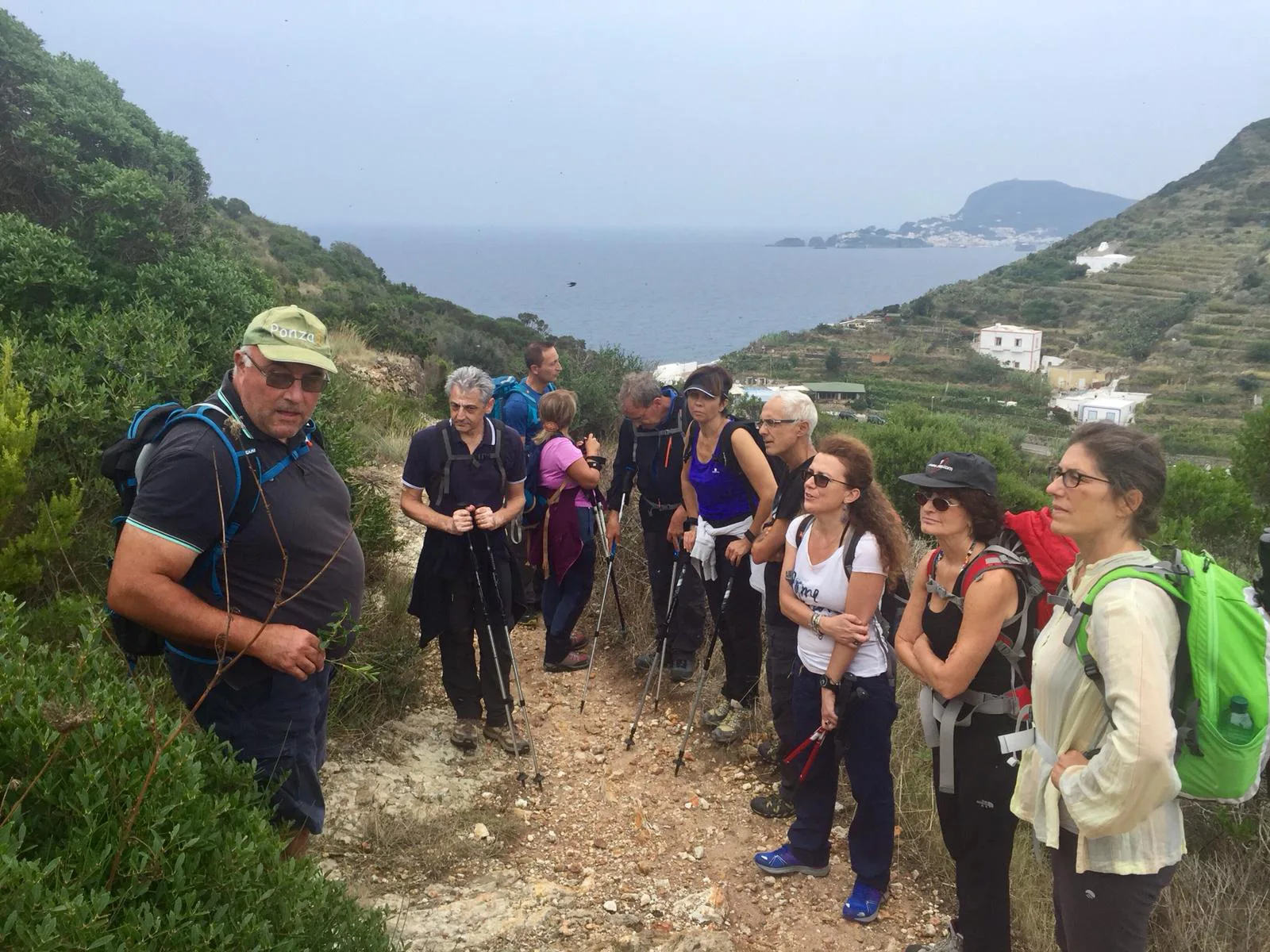Trekking a Ponza